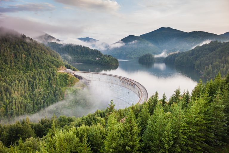 3 Romania Itinerary Ideas (7, 10, and 14 Days)
